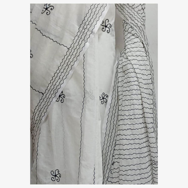 White Tangail Taater Sari with Embroidery